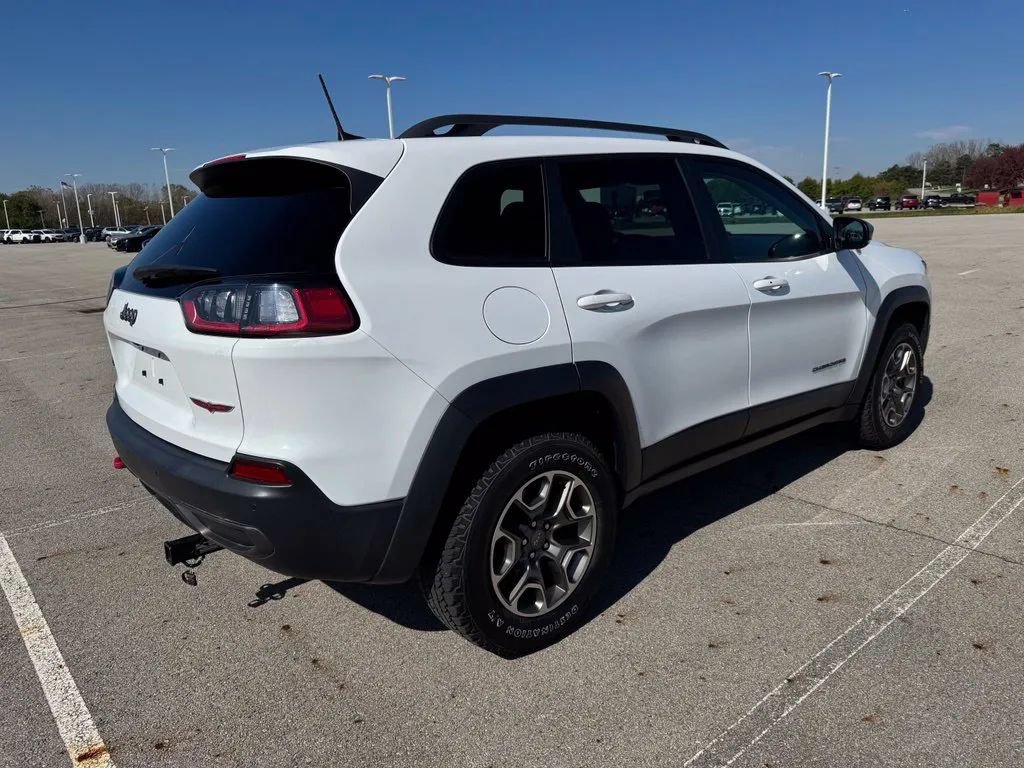 Used 2020 Jeep Cherokee Trailhawk w/ Cold Weather Group AWD/4WD image 7