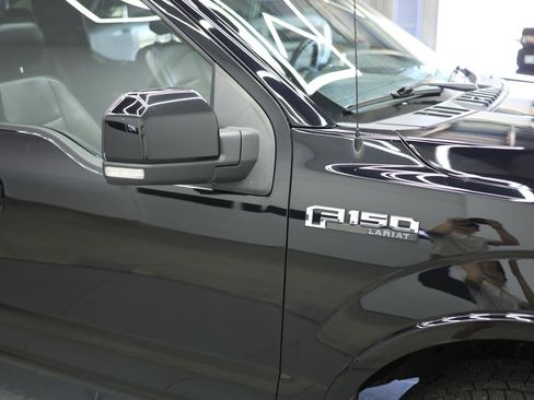 Used 2020 Ford F150 Lariat w/ Equipment Group 502A Luxury image 16