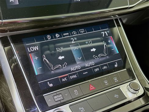 Used 2023 Audi Q7 2.0T Premium w/ Convenience Package image 14