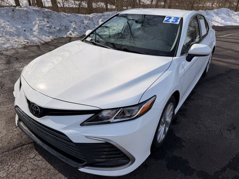 Used 2023 Toyota Camry LE image 8