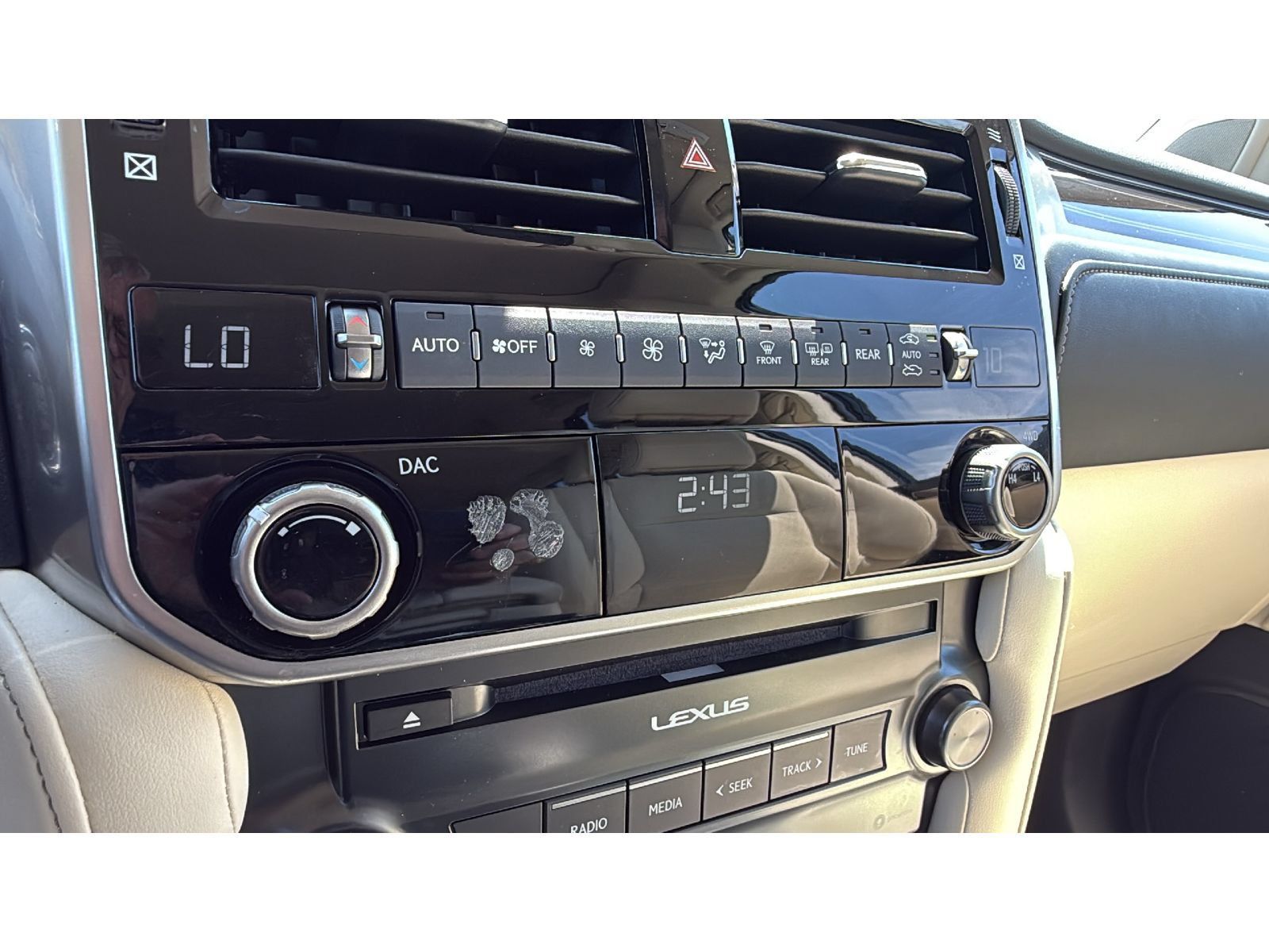 Used 2023 Lexus GX 460 Premium AWD/4WD image 24