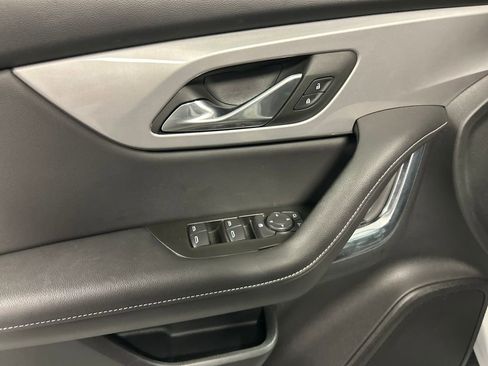 Used 2025 Chevrolet Blazer LT FWD image 14