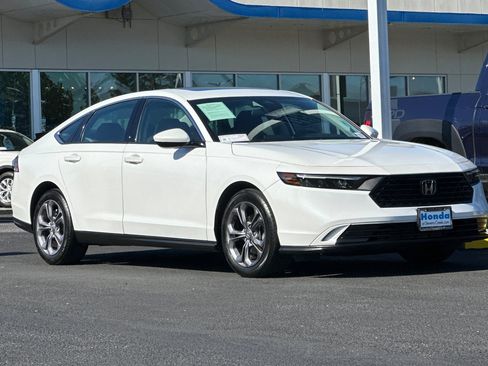 Used 2023 Honda Accord EX image 7