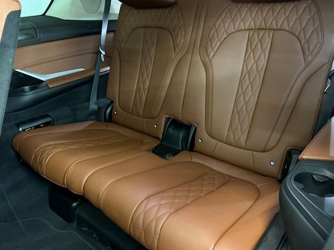 Used 2024 BMW X7 xDrive40i w/ Executive Package AWD/4WD image 35