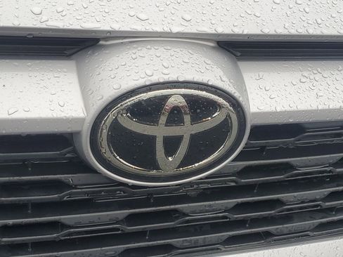 Used 2023 Toyota RAV4 XLE image 10