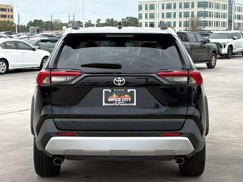 Used 2024 Toyota RAV4 Adventure image 4