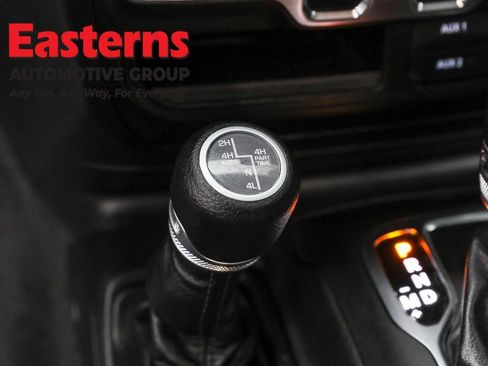 Used 2023 Jeep Wrangler Unlimited w/ Cold Weather Group AWD/4WD image 22