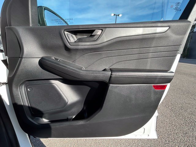 Used 2025 Ford Escape Active AWD/4WD image 33