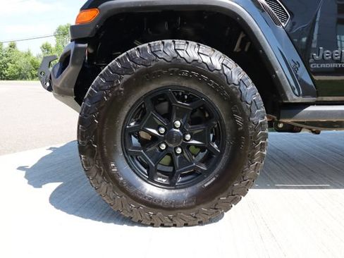 Used 2022 Jeep Gladiator Sport AWD/4WD image 31