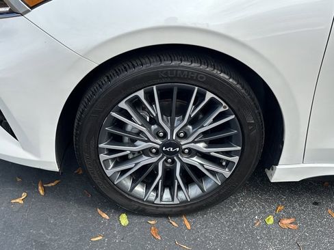 Used 2023 Kia Forte GT-Line w/ GT-Line Premium Package image 12