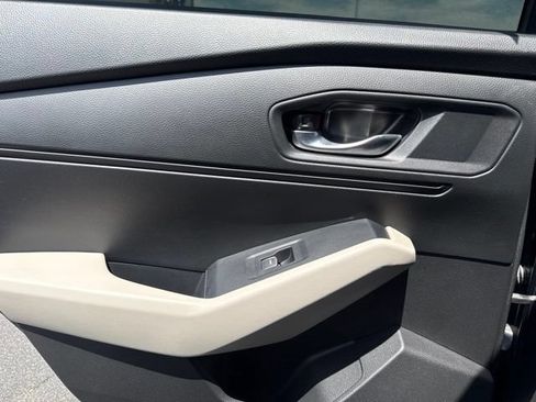 Used 2023 Honda Accord EX image 22