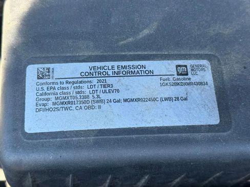 Used 2021 GMC Yukon SLT w/ SLT Premium Package image 10