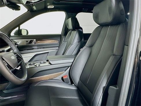 New 2026 Cadillac Vistiq Luxury w/ LPO, Floor Liner Package image 13