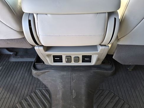 Used 2020 Chevrolet Silverado 2500 LT w/ All Star Edition image 21