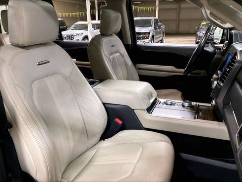 Certified 2020 Ford Expedition Platinum AWD/4WD image 7