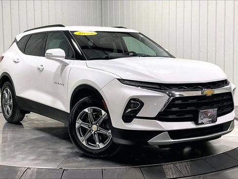 Used 2024 Chevrolet Blazer LT image 3