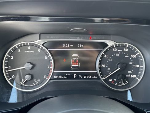 Used 2024 Nissan Pathfinder Rock Creek AWD/4WD image 31