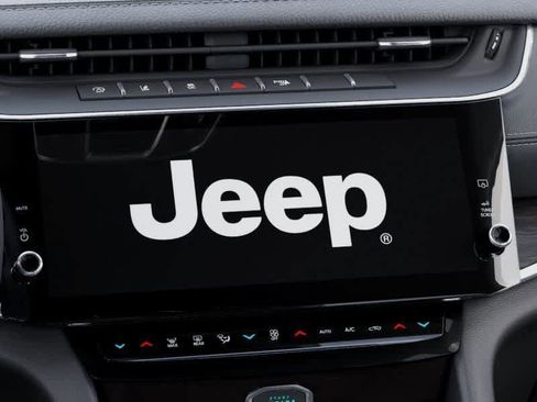 New 2026 Jeep Grand Cherokee Limited AWD/4WD image 18