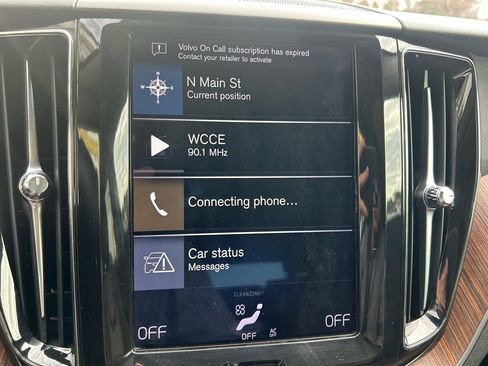 Used 2019 Volvo XC60 T5 Momentum w/ Multimedia Package image 13