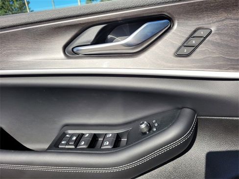 New 2025 Jeep Grand Cherokee Limited w/ Luxury Tech Group II image 23