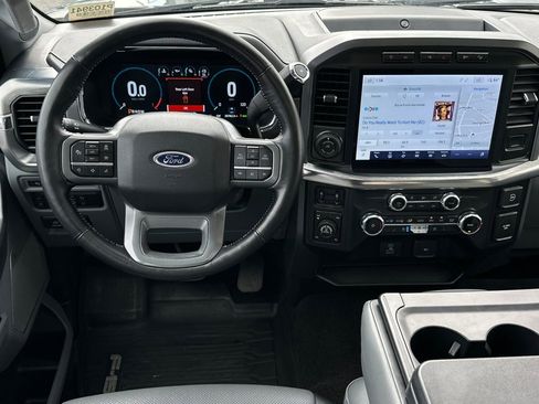 Used 2022 Ford F150 Lariat w/ Max Trailer Tow Package image 13