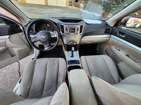 Used 2014 Subaru Legacy 2.5i Premium image 17