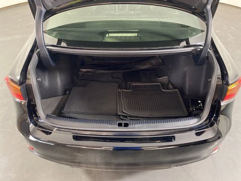 Used 2017 Lexus IS 300 AWD image 28