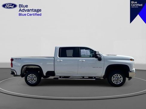 Used 2025 Chevrolet Silverado 2500 LT w/ Convenience Package AWD/4WD image 5