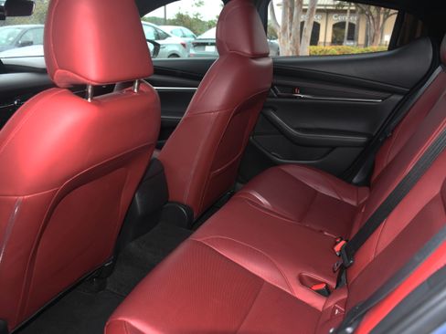 Used 2024 MAZDA MAZDA3 s image 16