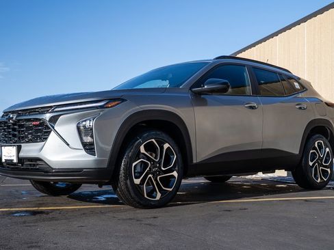 New 2025 Chevrolet Trax RS w/ Driver Confidence Package image 4