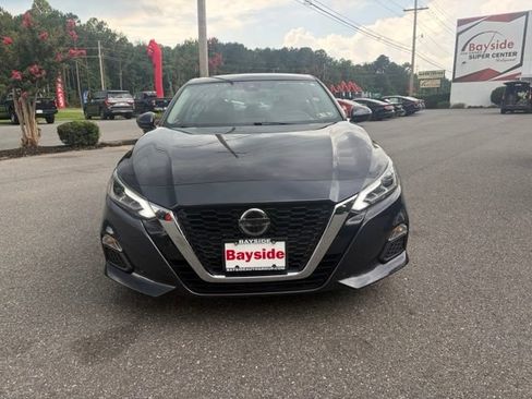Used 2022 Nissan Altima 2.5 SV FWD image 4