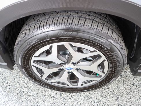 Used 2020 Subaru Forester Premium image 11
