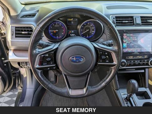 Used 2018 Subaru Outback 2.5i Touring AWD/4WD image 13