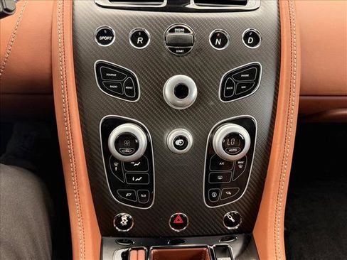Used 2017 Aston Martin V12 Vantage S RWD image 30