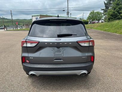 Certified 2022 Ford Escape SE