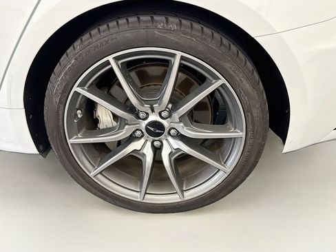 Used 2025 Genesis G70 2.5T RWD image 11