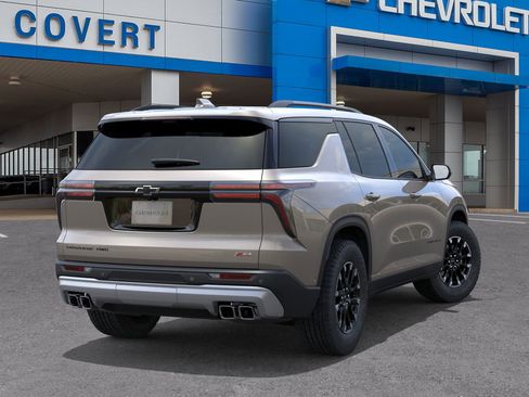 New 2026 Chevrolet Traverse Z71 w/ Enhanced Driving Package image 4