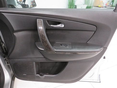 Used 2012 GMC Acadia Denali image 30