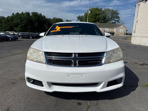 Used 2013 Dodge Avenger SXT FWD image 3