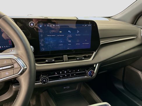 Used 2025 Chevrolet Equinox LT image 26