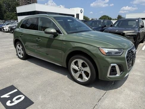Used 2022 Audi Q5 2.0T Premium Plus w/ Premium Plus Package AWD/4WD image 2