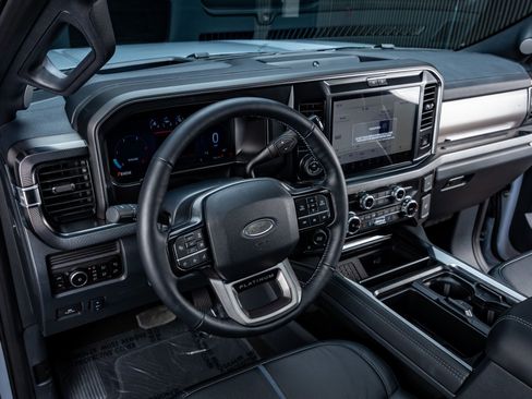 Used 2026 Ford F250 Platinum AWD/4WD image 17
