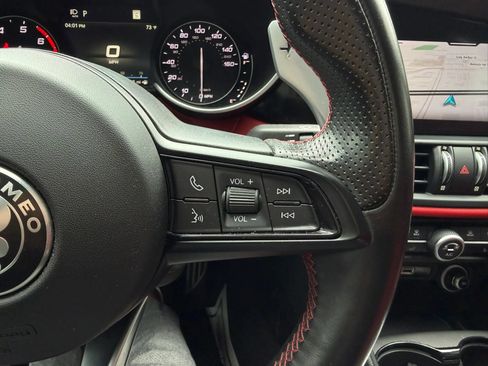 Used 2020 Alfa Romeo Giulia Ti Sport RWD image 23