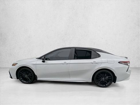 Used 2023 Toyota Camry XSE image 8