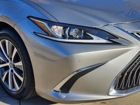 Used 2020 Lexus ES 350 350 Premium Package image 5