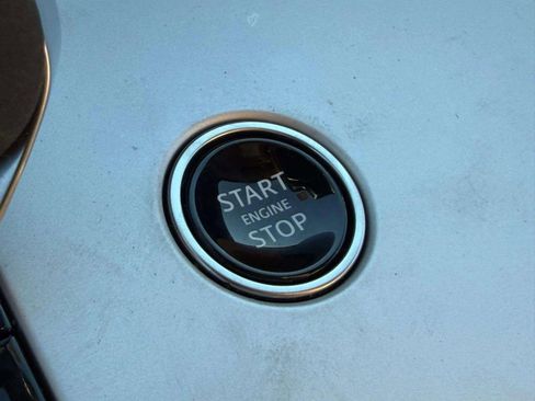 Used 2024 Land Rover Range Rover SE image 37