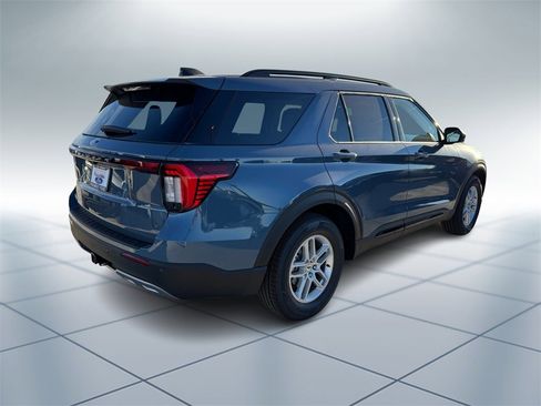 New 2026 Ford Explorer Active w/ Active Comfort Package image 4
