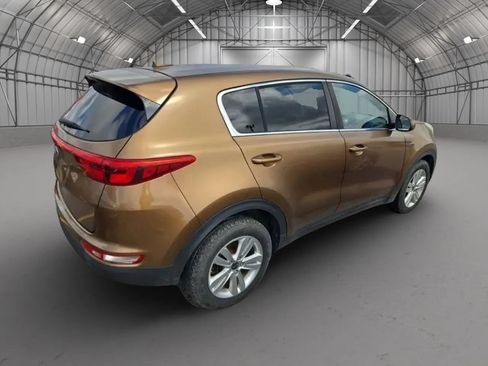 Used 2017 Kia Sportage LX AWD/4WD image 6