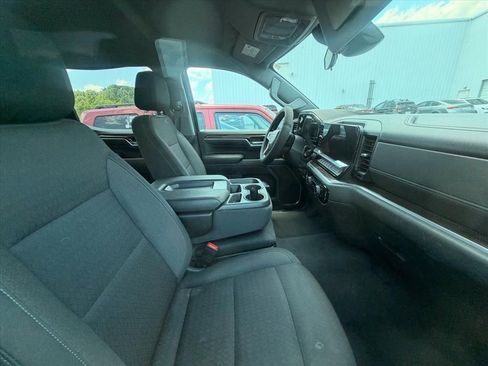 Used 2022 Chevrolet Silverado 1500 LT AWD/4WD image 24