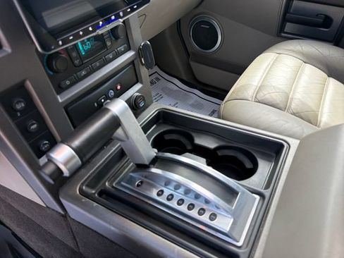 Used 2004 HUMMER H2 w/ Preferred Equipment Group AWD/4WD image 24